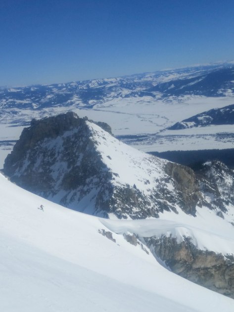 Tristen, skiing down to the "entry" couloir.
